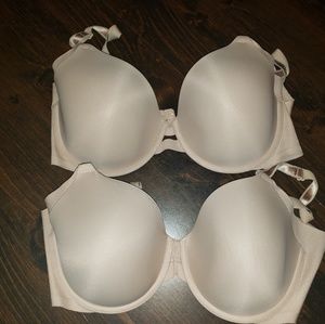 2 tan beige nude 40C Warner's bras 01356